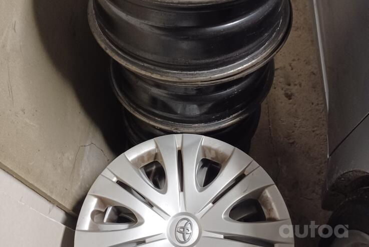 Toyota, stal tłoczona