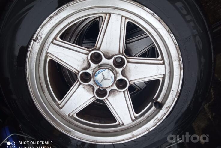 Mercedes, stop lekki