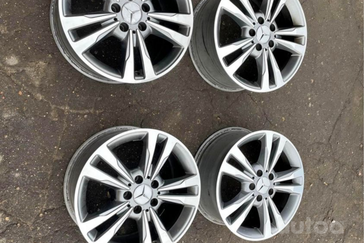 Mercedes, stop lekki