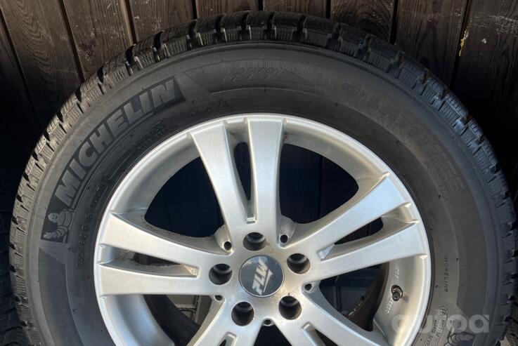 Ford kuga, stop lekki