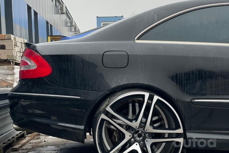 Mercedes Benz, stop lekki