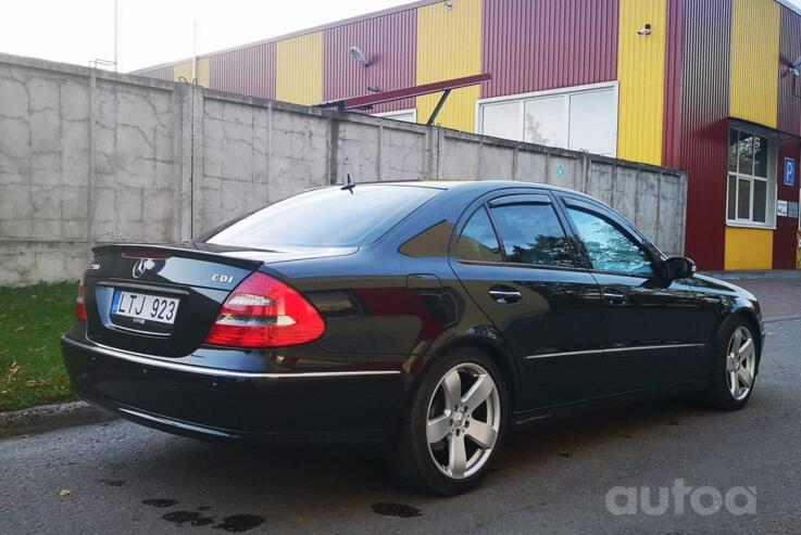 Mercedes-Benz, stop lekki