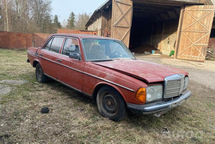 Mercedes Benz, stal tłoczona