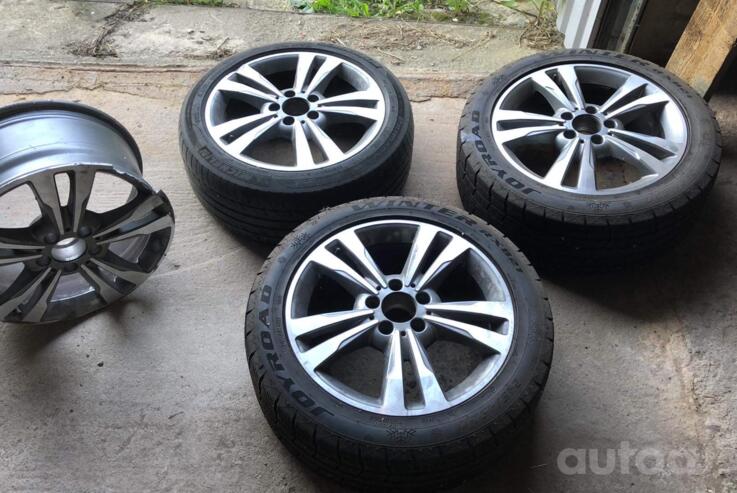 Mercedes-Benz, stop lekki