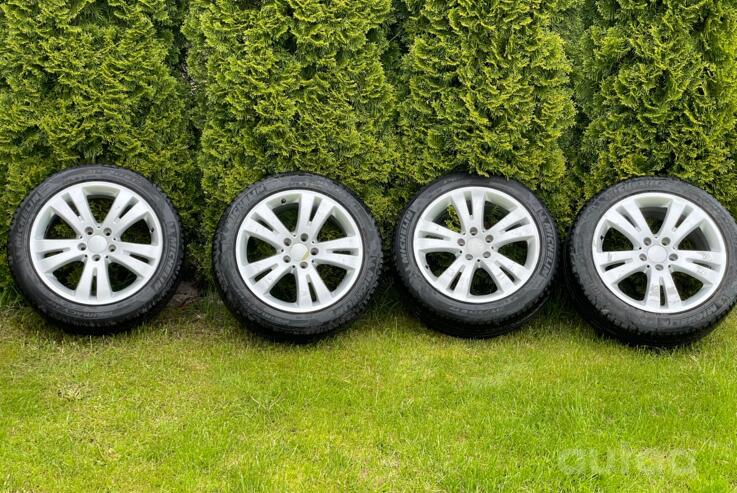 Mercedes, stop lekki