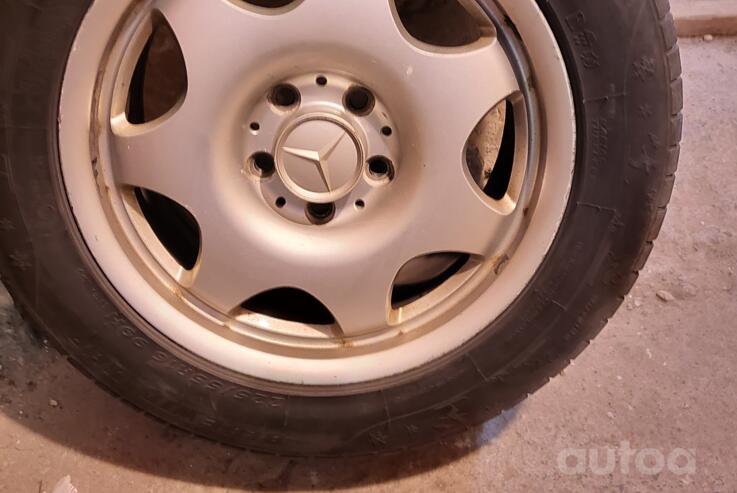 Mercedes, stop lekki