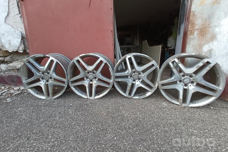 Mercedes, stop lekki