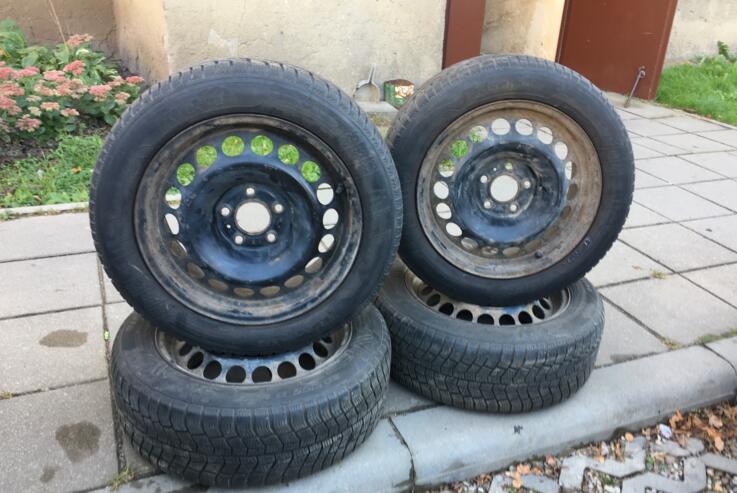 Audi, stal tłoczona