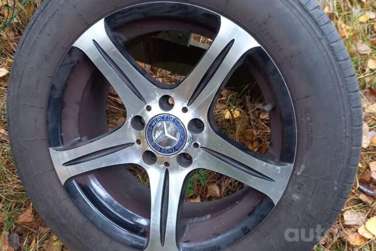 Mercedes, stop lekki