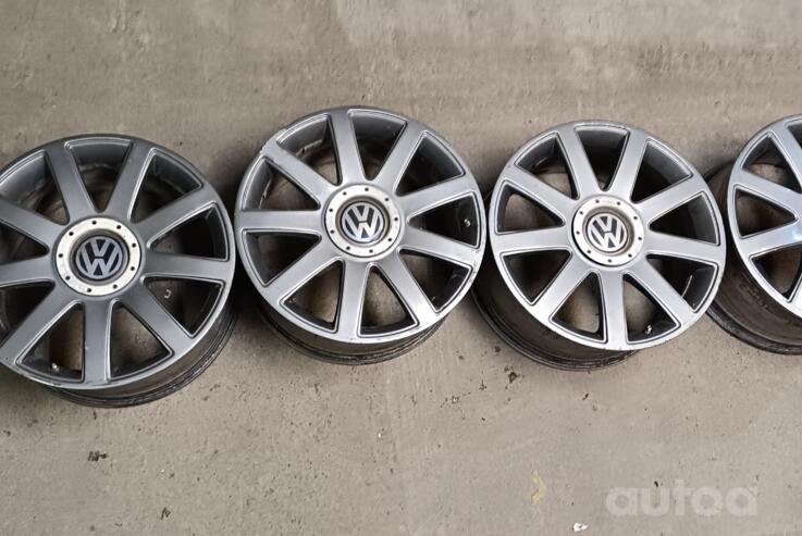 AUDI, stop lekki