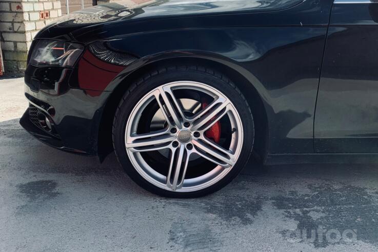 Audi, stop lekki