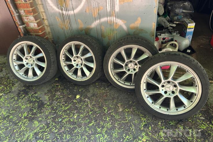 Mercedes-Benz, stop lekki