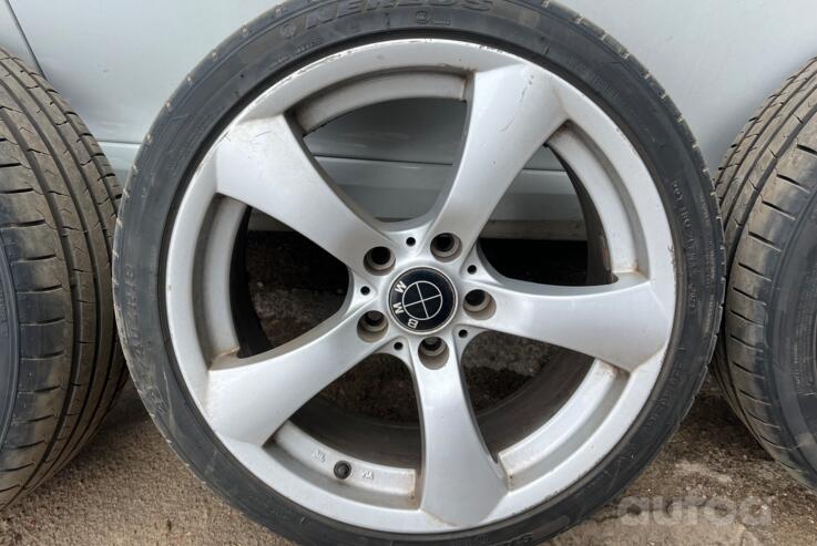 BMW, stop lekki