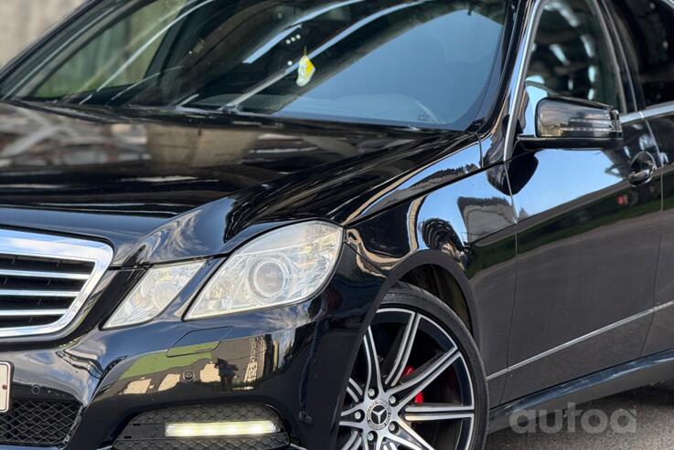 Mercedes, stop lekki