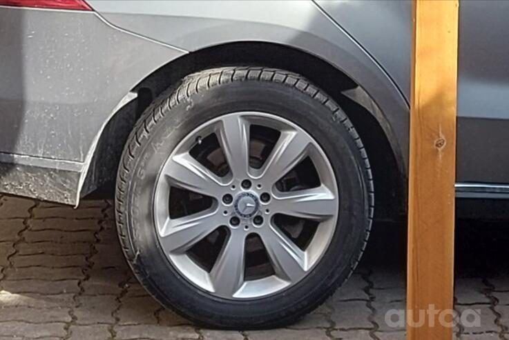 Mercedes, stop lekki