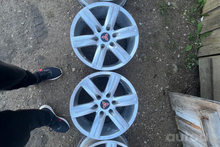 Mitsubishi, stop lekki