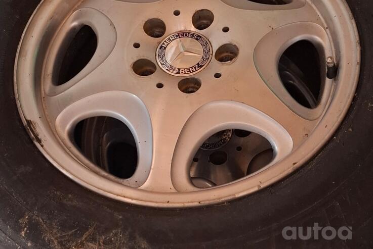 Mercedes, stop lekki