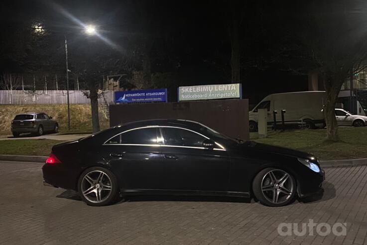 Mercedes Amg, stop lekki