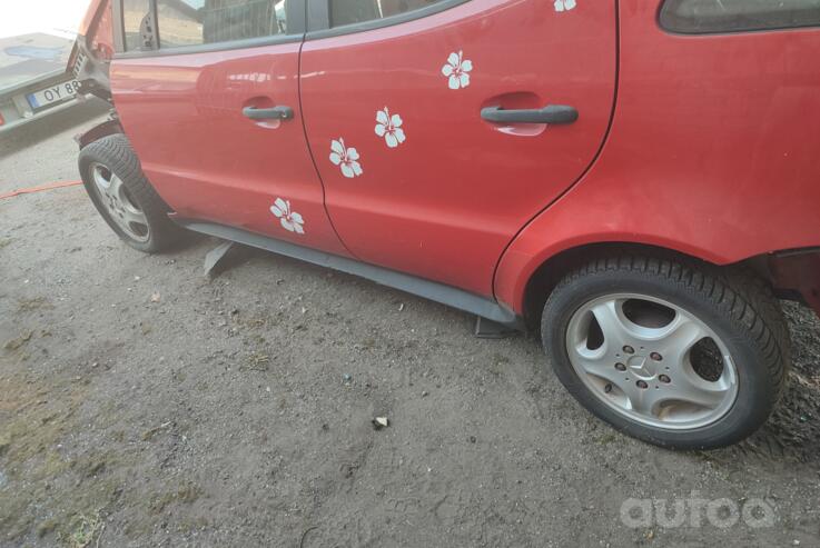 Mercedes, stop lekki