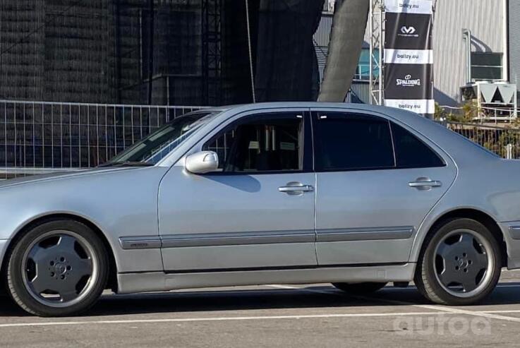 Mercedes, stop lekki