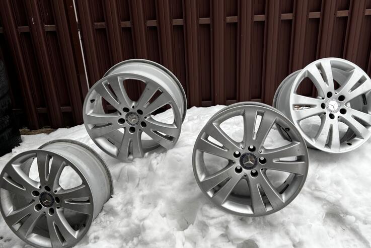 Mercedes, stop lekki