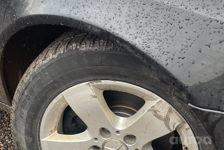 Mercedes, stop lekki