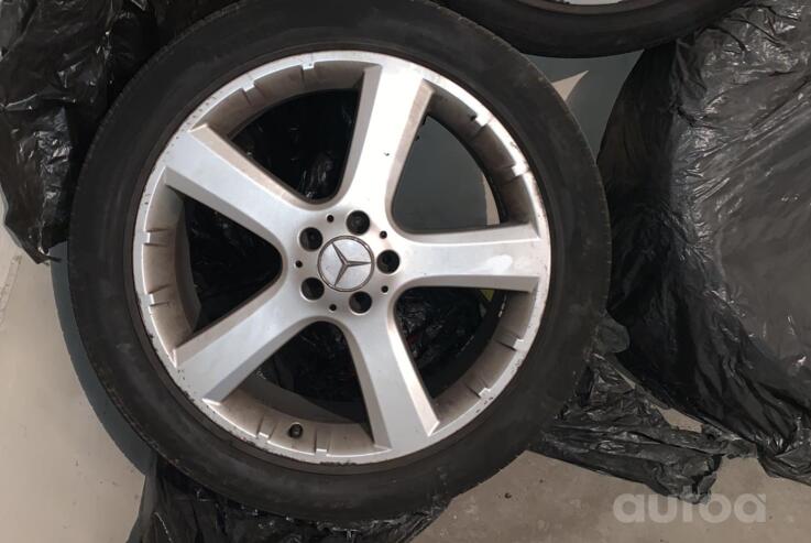 Mercedes, stop lekki