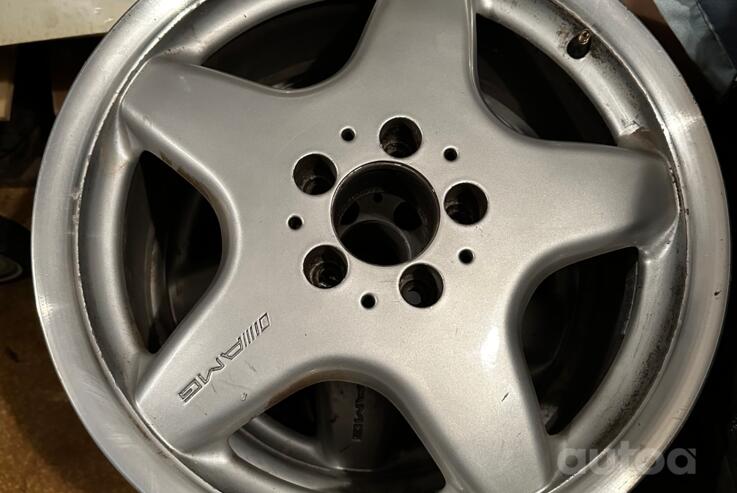 Mercedes, stop lekki