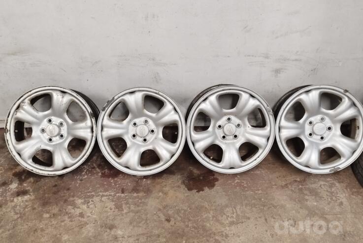 Subaru, stal tłoczona