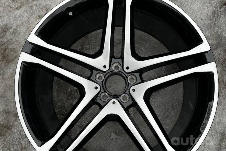 Mercedes, stop lekki