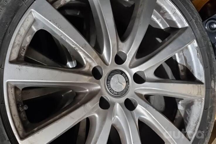 Mercedes, stop lekki