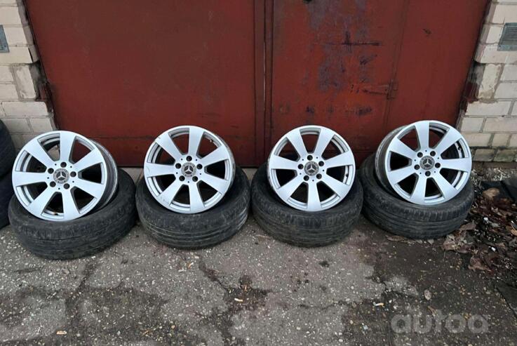 Mercedes-Benz, stop lekki