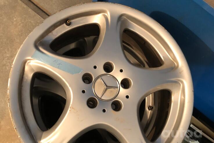 Mercedes, stop lekki