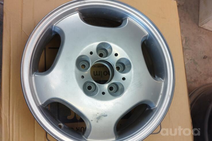 Mercedes, stop lekki