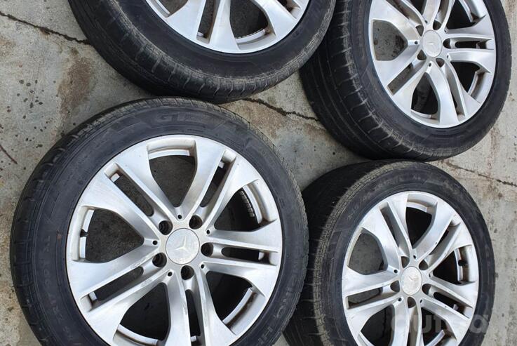 Mercedes, stop lekki