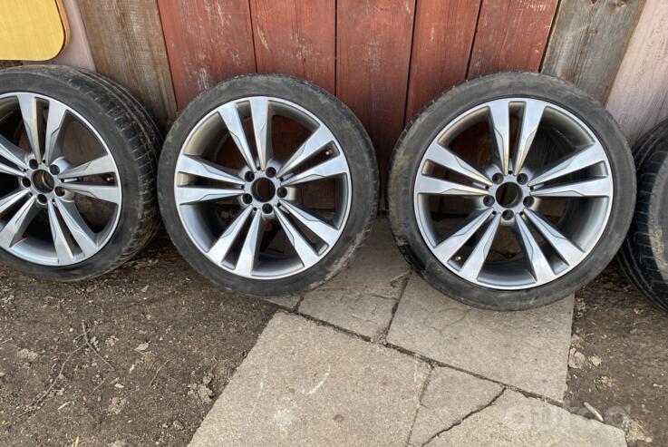 Mercedes, stop lekki