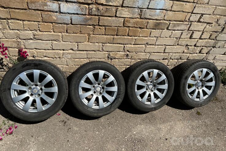 Mercedes-Benz, stop lekki