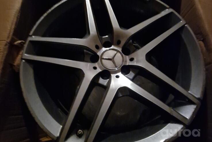 Mercedes, stop lekki