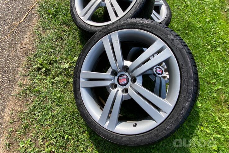 Seat Leon, stop lekki