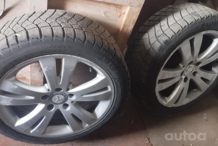 Mercedes, stop lekki