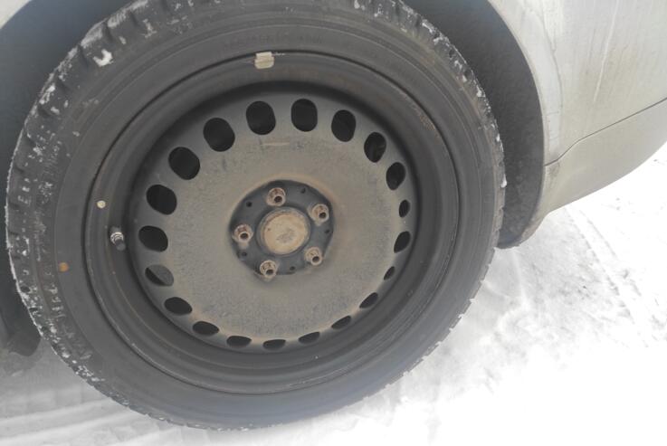 ınne, stal tłoczona