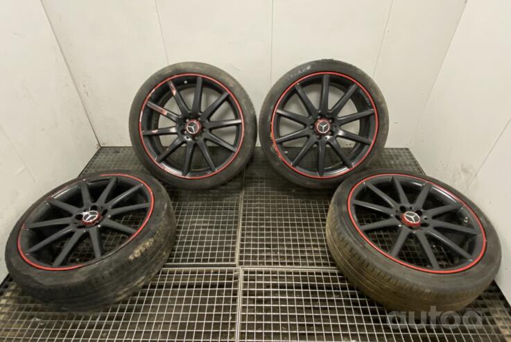 Mercedes-Benz, stop lekki